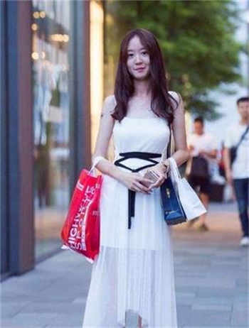 富婆看上快递小哥分集