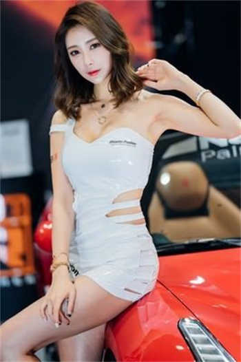 拘束衣自缚少女故事