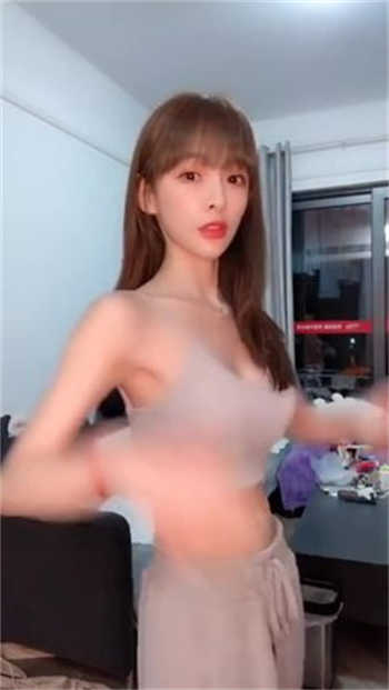 笑笑老婆现在怎么样了