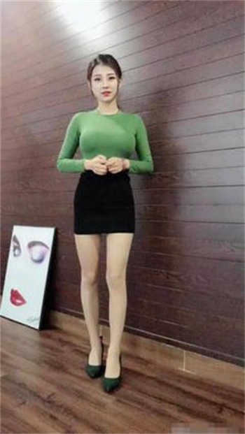 乖把它吞下去就给你