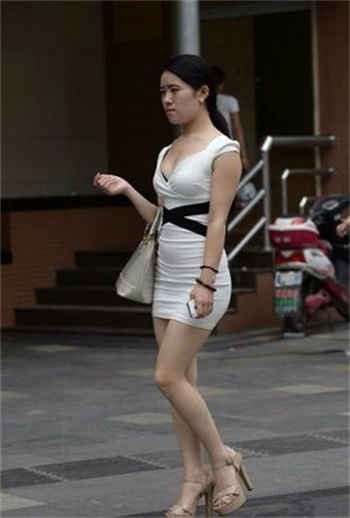 阿怡现在还直播吗