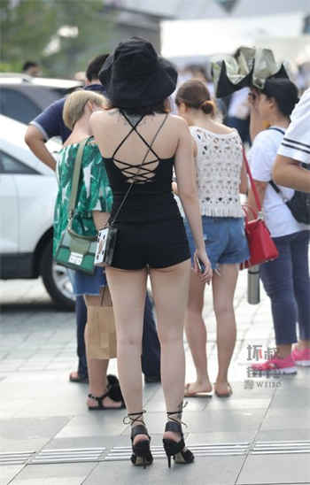 美丽孕妇的大肚子小说