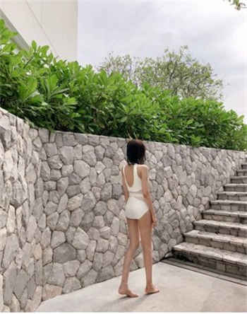 美国电影《小妇人》