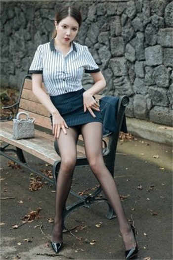 zzlgled仙踪林八零婚纱