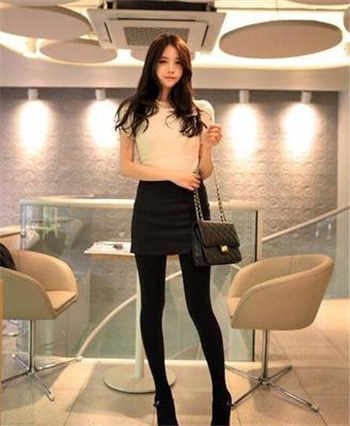 女主穿越开青楼建势力