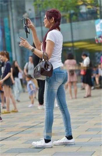 漂亮的上级妻子