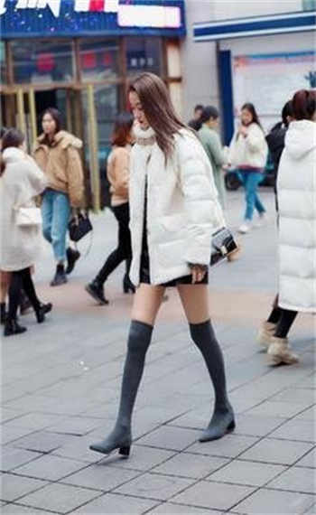 男主解皮带打女主pp作文