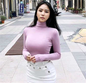 发现妈妈房间有人怎么办